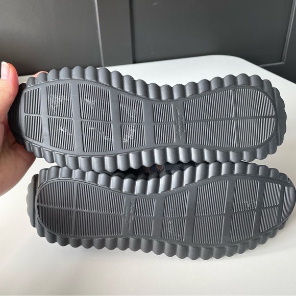 Salvatore Ferragamo Sneakers - Picture 4 of 9